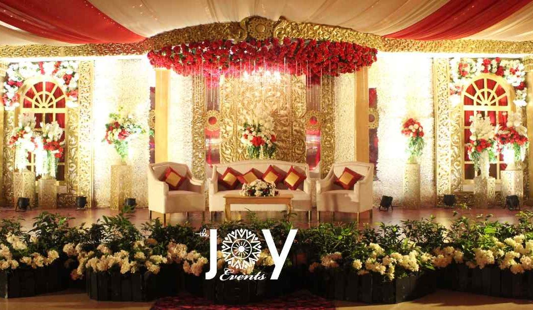 Unique and Elegant Wedding Stage Ideas at Home